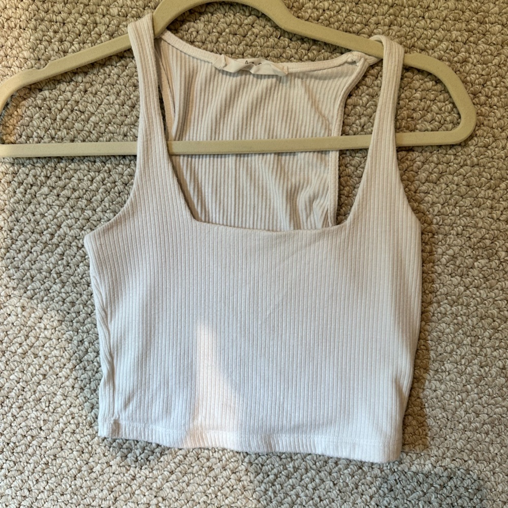 Emma and Sam cropped tank